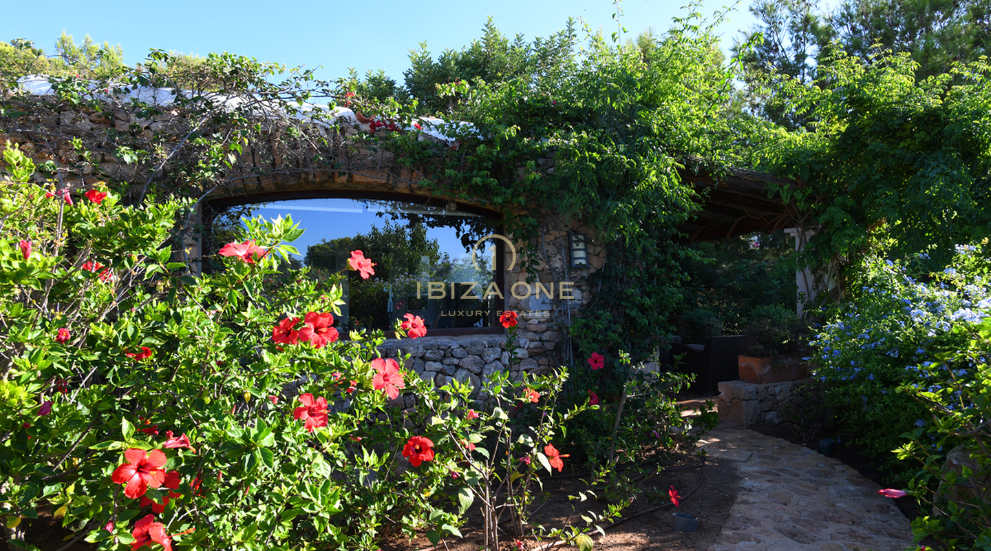 Finca di lusso vicino a Ibiza con vista sul mare e su Dalt Vila in vendita, Ibiza - Finca di lusso vicino a Ibiza con vista sul mare e su Dalt Vila in affitto, Ibiza