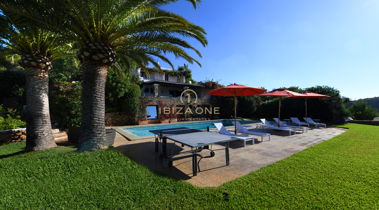 Finca de lujo cerca de Ibiza con vistas al mar y a Dalt Vila en venta, Ibiza - Finca de lujo cerca de Ibiza con vistas al mar y a Dalt Vila en alquiler, Ibiza