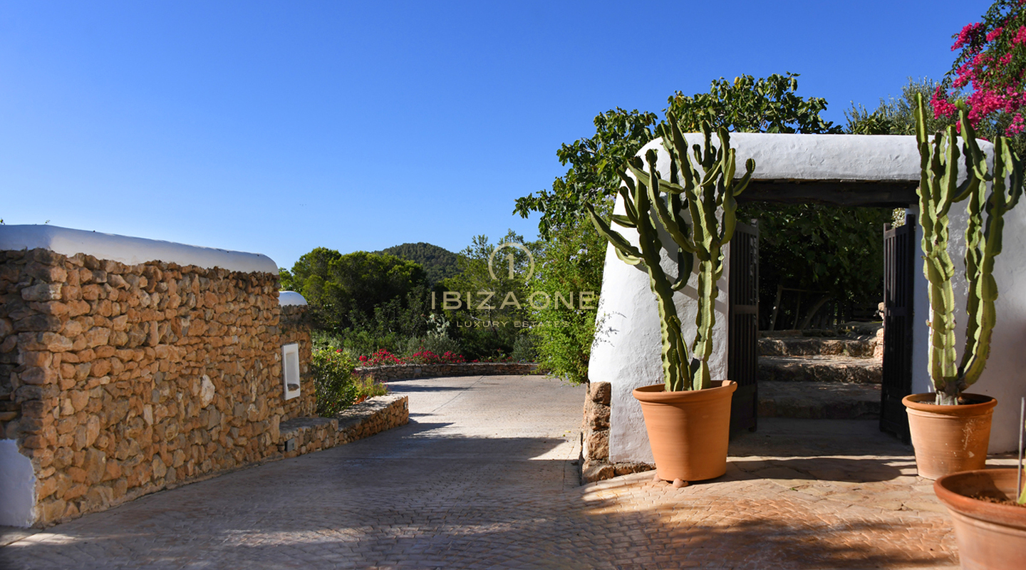 Finca di lusso vicino a Ibiza con vista sul mare e su Dalt Vila in vendita, Ibiza - Finca di lusso vicino a Ibiza con vista sul mare e su Dalt Vila in affitto, Ibiza