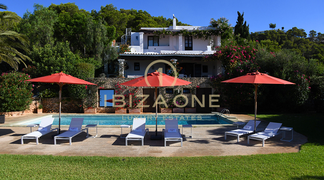 Finca di lusso vicino a Ibiza con vista sul mare e su Dalt Vila in vendita, Ibiza - Finca di lusso vicino a Ibiza con vista sul mare e su Dalt Vila in affitto, Ibiza
