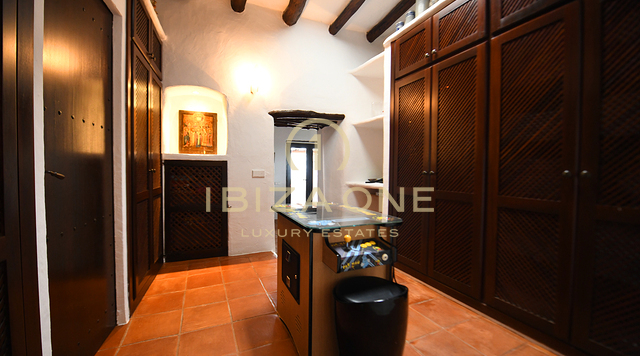 Finca di lusso vicino a Ibiza con vista sul mare e su Dalt Vila in vendita, Ibiza - Finca di lusso vicino a Ibiza con vista sul mare e su Dalt Vila in affitto, Ibiza
