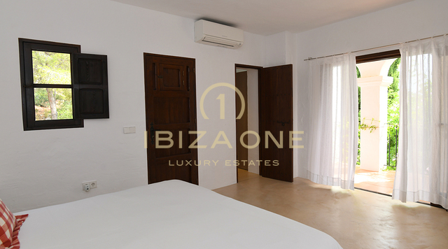 Luxus-Finca in der Nähe von Ibiza mit Meerblick und Blick auf Dalt Vila zu verkaufen, Ibiza - Luxus-Finca in der Nähe von Ibiza mit Meerblick und Blick auf Dalt Vila zu vermieten, Ibiza