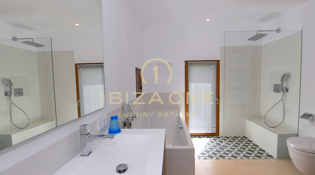 Finca di lusso vicino a Ibiza con vista sul mare e su Dalt Vila in vendita, Ibiza - Finca di lusso vicino a Ibiza con vista sul mare e su Dalt Vila in affitto, Ibiza