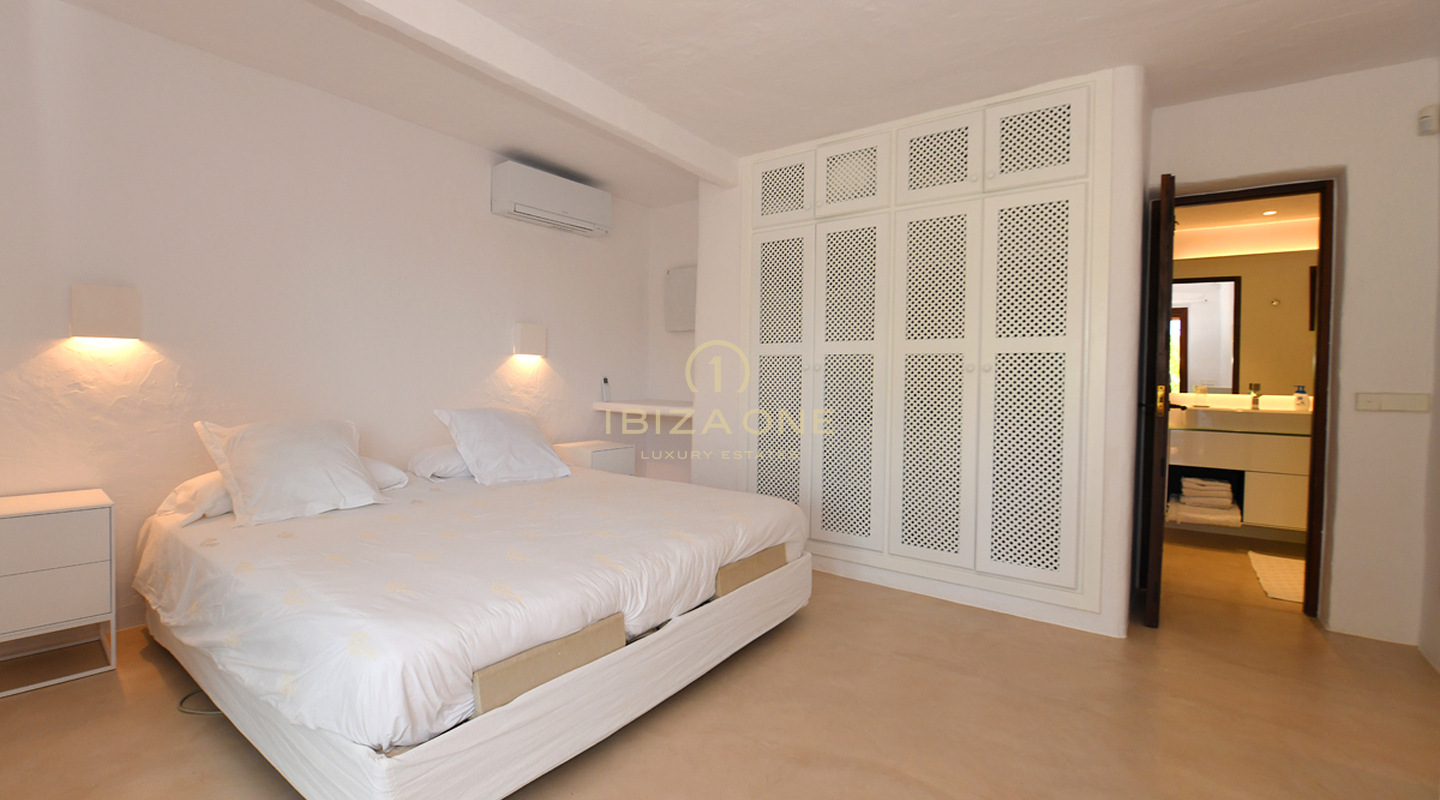 Luxury Finca close to Ibiza with sea views and Dalt Vila views for sale, Ibiza - Luxury Finca close to Ibiza with sea views and Dalt Vila views for rent, Ibiza