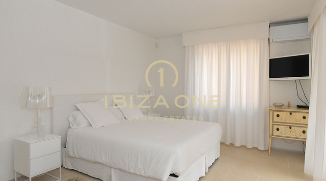 Finca de lujo cerca de Ibiza con vistas al mar y a Dalt Vila en venta, Ibiza - Finca de lujo cerca de Ibiza con vistas al mar y a Dalt Vila en alquiler, Ibiza