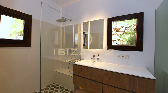 Luxe finca dichtbij Ibiza met uitzicht op zee en Dalt Vila te koop, Ibiza - Luxe finca dichtbij Ibiza met uitzicht op zee en Dalt Vila te huur, Ibiza