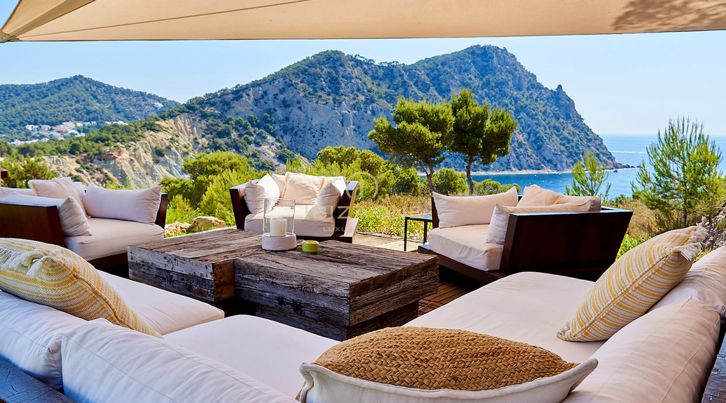 Atemberaubende Luxusimmobilie in erster Meereslinie zu vermieten, Ibiza