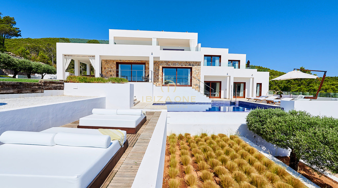 Superbe propriété de luxe en première ligne de mer à louer, Ibiza