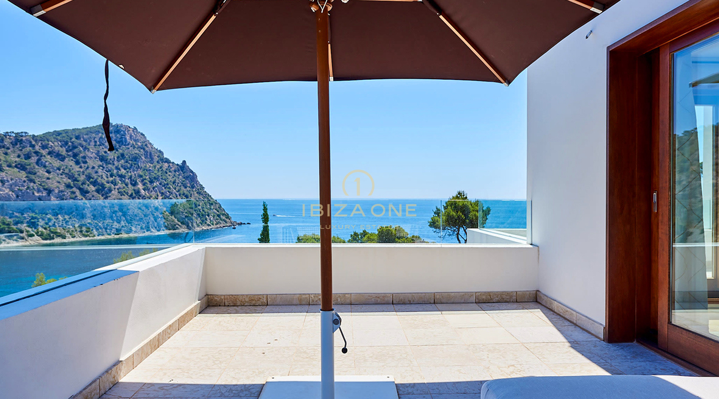 Superbe propriété de luxe en première ligne de mer à louer, Ibiza