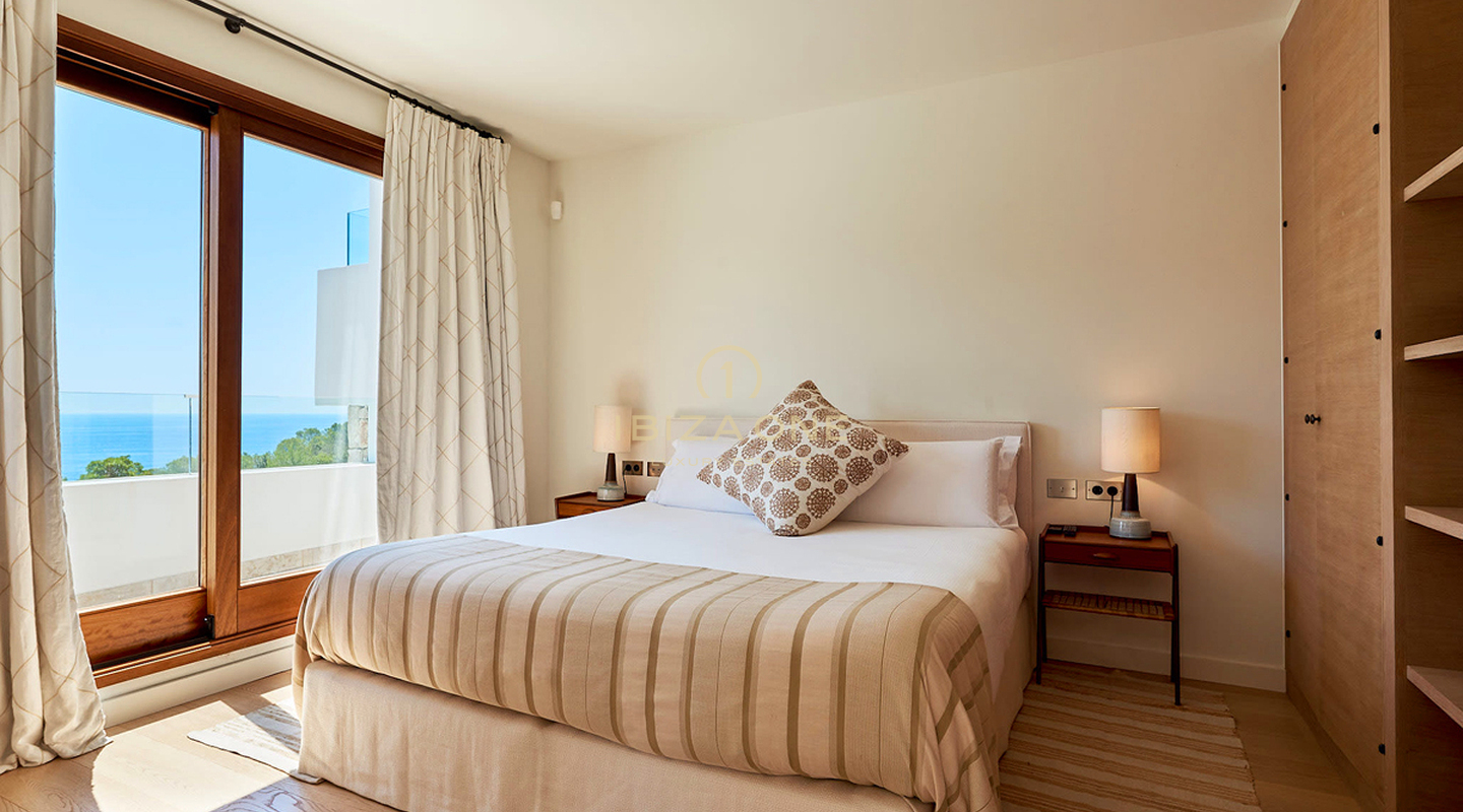 Prachtig luxe pand direct aan zee te huur, Ibiza