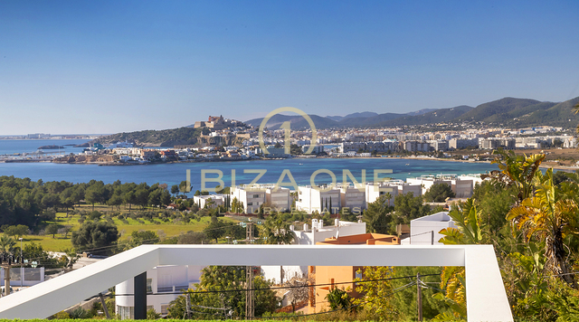 Moderna villa de lujo de nueva construcción en Ibiza Cap Martinet con vistas en venta