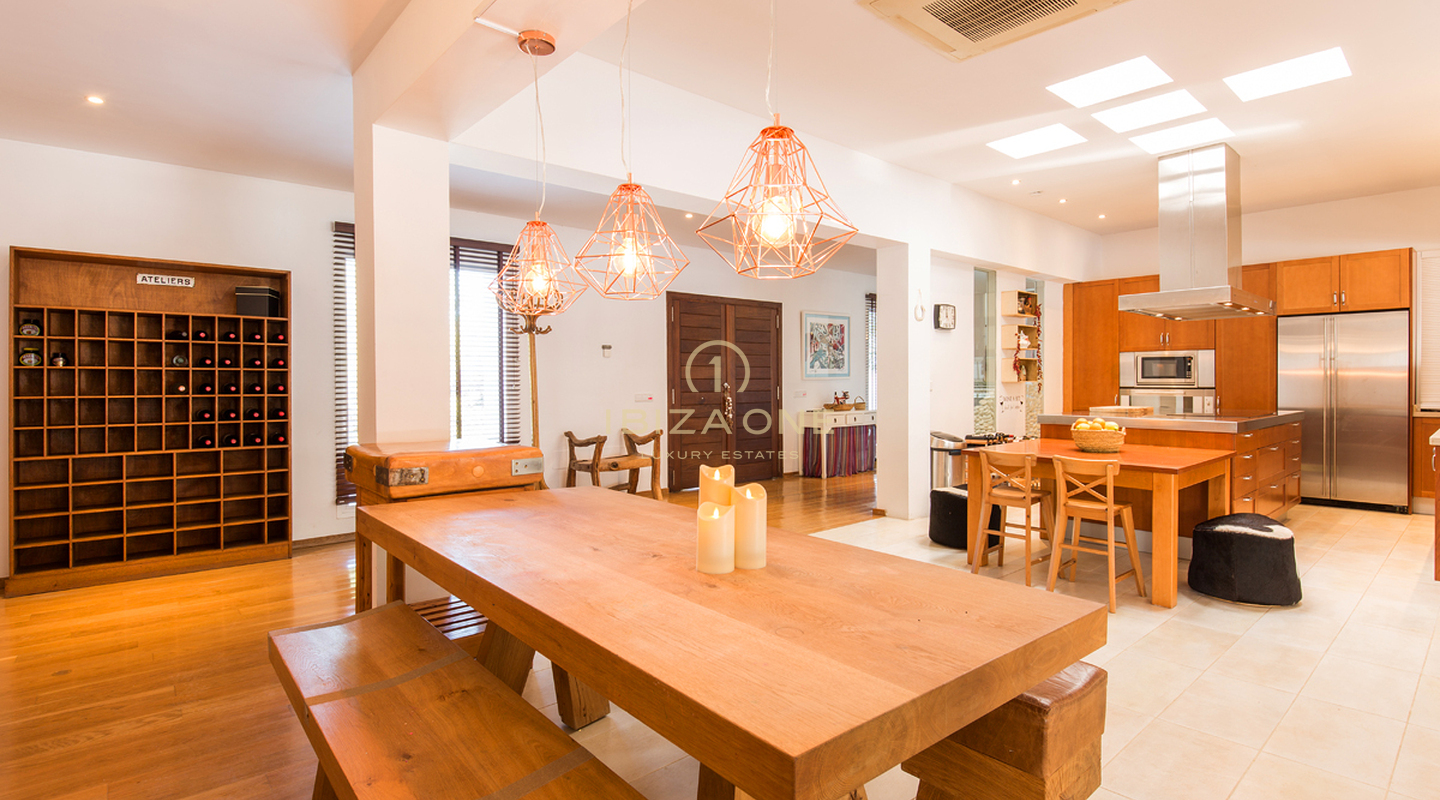 Großes Anwesen mit Luxusvilla und Tennisplatz zu verkaufen, Ibiza - Großes Anwesen mit Luxusvilla und Tennisplatz zu vermieten, Ibiza