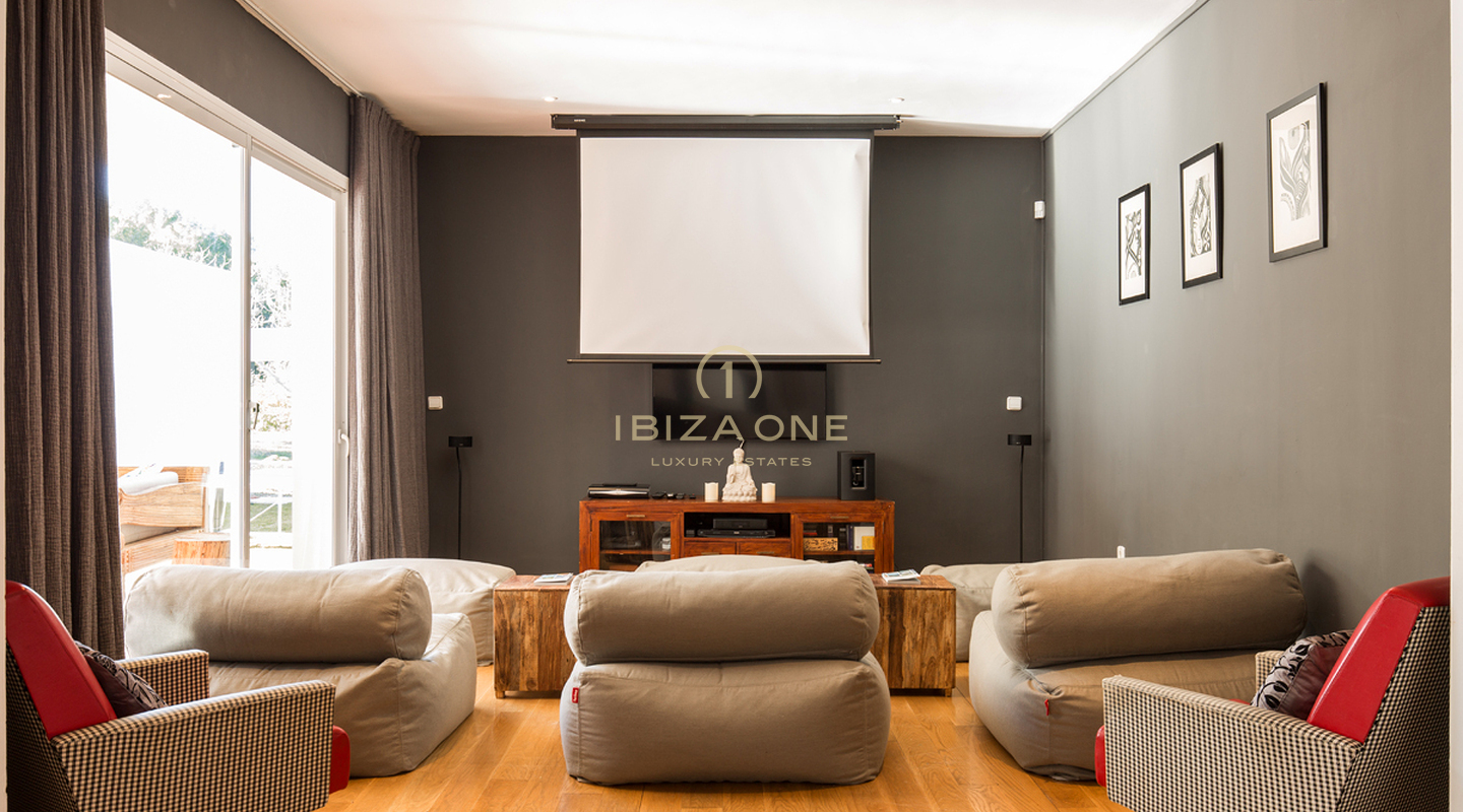 Large property with luxury villa and tennis court for sale, Ibiza - Large property with luxury villa and tennis court for rent, Ibiza