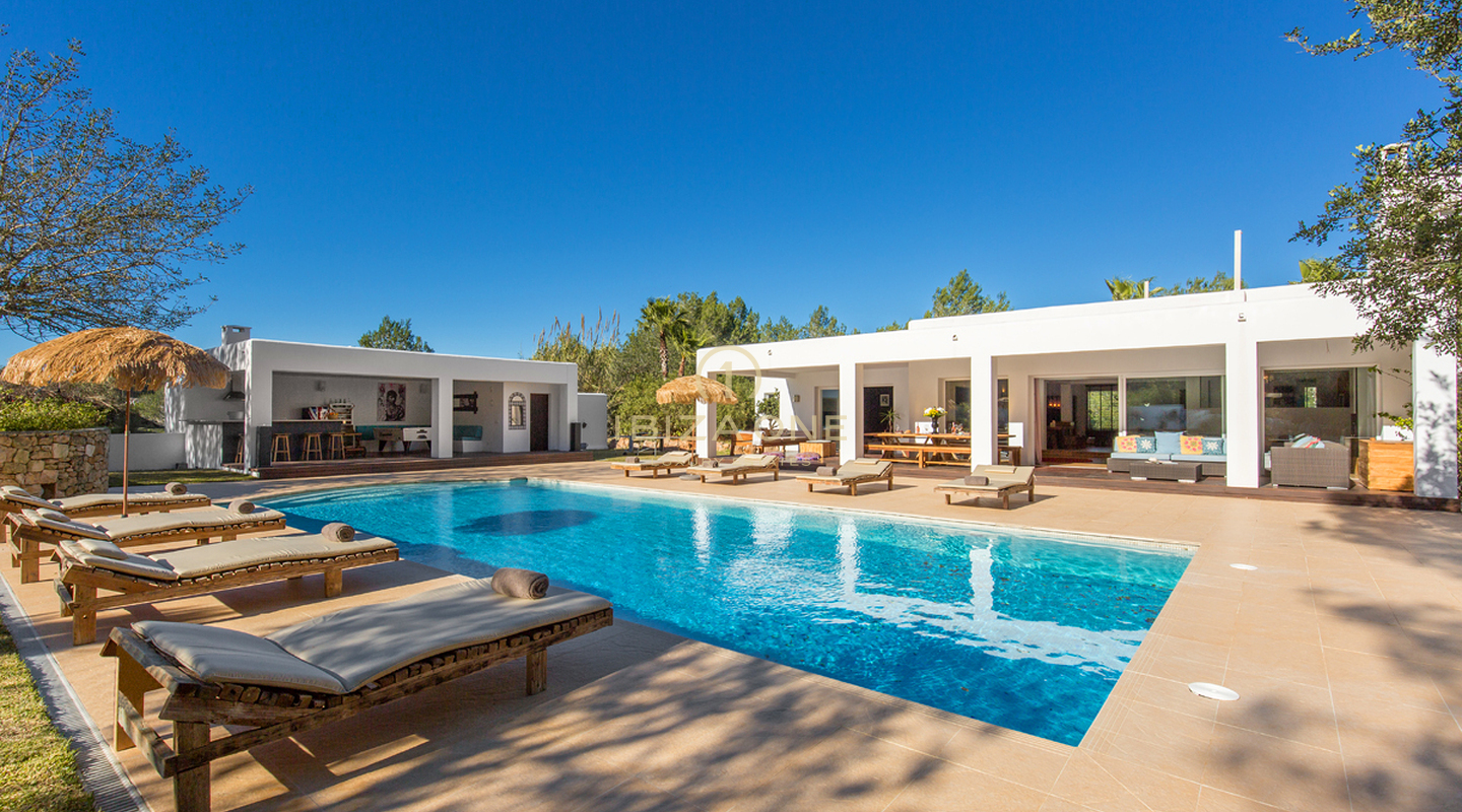 Großes Anwesen mit Luxusvilla und Tennisplatz zu verkaufen, Ibiza - Großes Anwesen mit Luxusvilla und Tennisplatz zu vermieten, Ibiza