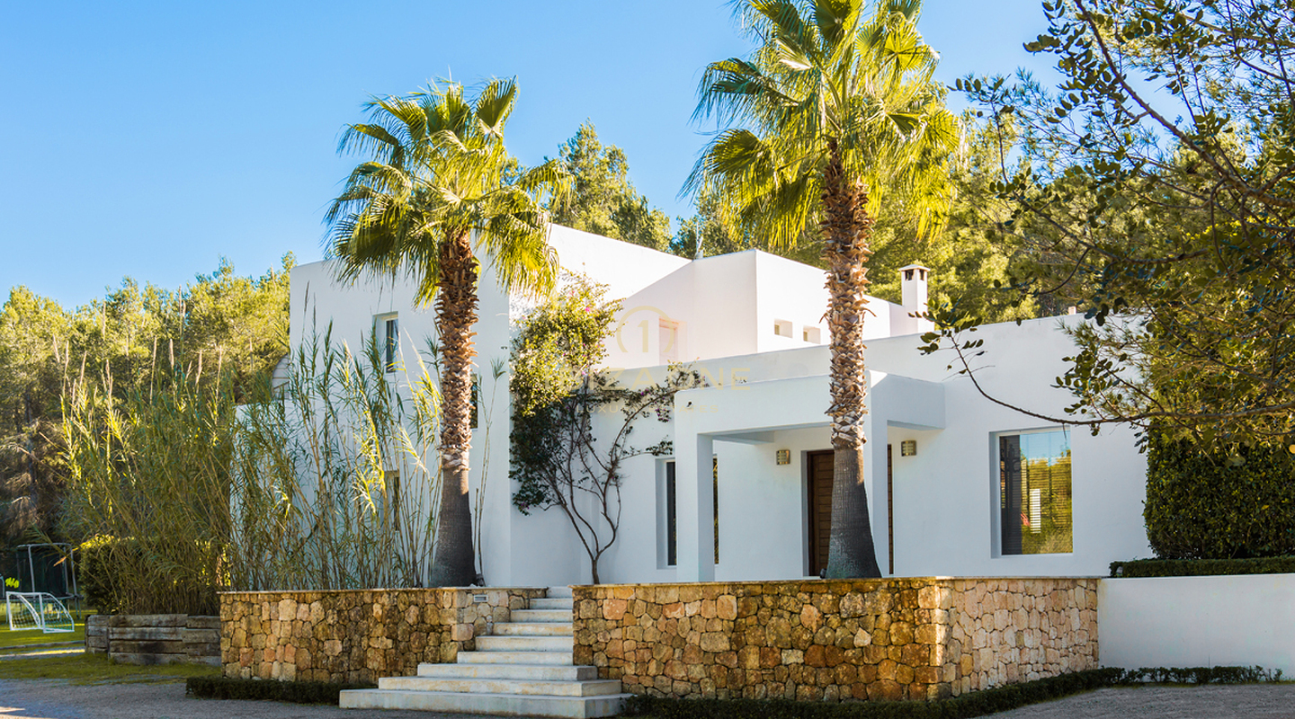 Großes Anwesen mit Luxusvilla und Tennisplatz zu verkaufen, Ibiza - Großes Anwesen mit Luxusvilla und Tennisplatz zu vermieten, Ibiza