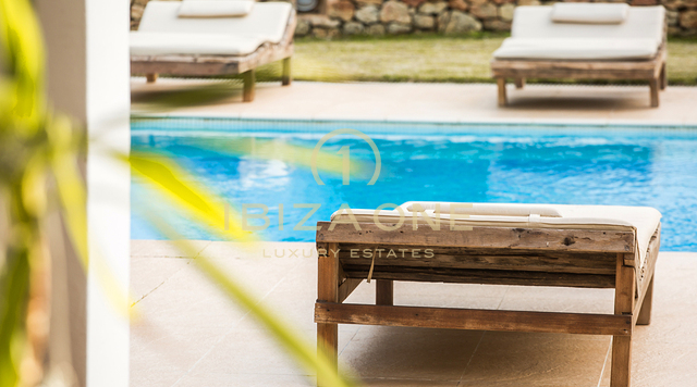 Gran propiedad con villa de lujo y pista de tenis en venta, Ibiza - Gran propiedad con villa de lujo y pista de tenis en alquiler, Ibiza