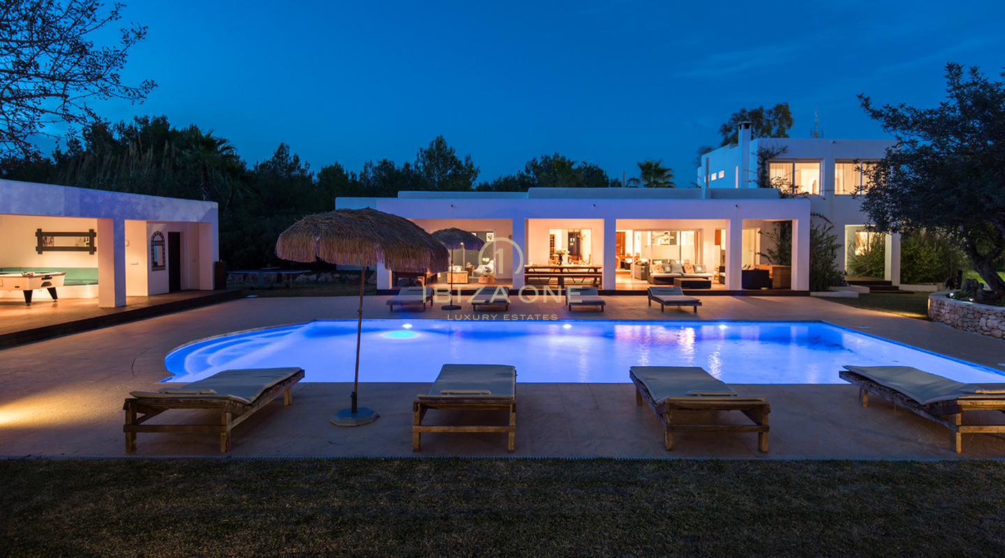 Large property with luxury villa and tennis court for sale, Ibiza - Large property with luxury villa and tennis court for rent, Ibiza