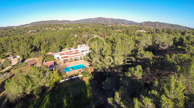 Ampia proprietà con villa di lusso e campo da tennis in vendita, Ibiza - Ampia proprietà con villa di lusso e campo da tennis in affitto, Ibiza