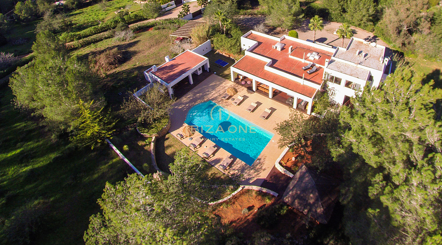 Großes Anwesen mit Luxusvilla und Tennisplatz zu verkaufen, Ibiza - Großes Anwesen mit Luxusvilla und Tennisplatz zu vermieten, Ibiza