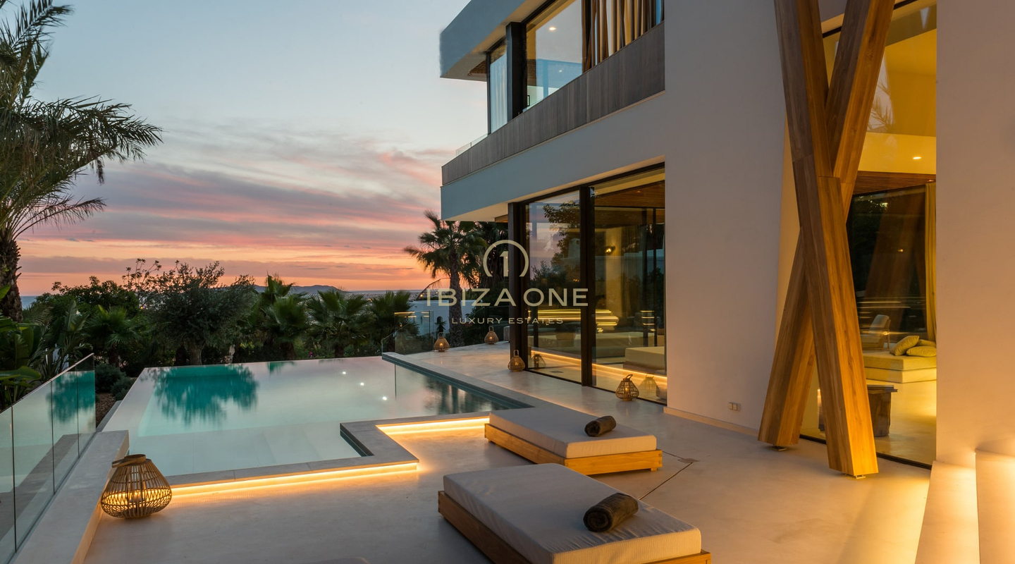 Moderna villa di lusso con vista sul mare e su Dalt Vila in vendita a Can Furnet, Ibiza