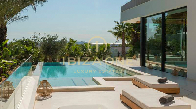 Modern Luxury Villa with Views of the Sea and Dalt Vila for Sale in Can Furnet, Ibiza