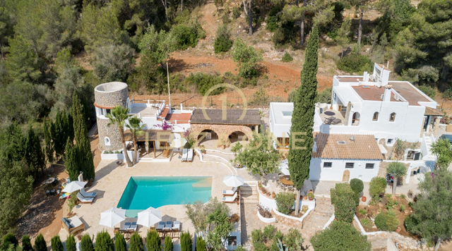Finca de luxe originale de 250 ans avec maison d'hôtes séparée et licence de location à vendre, Ibiza - Finca de luxe originale de 250 ans avec maison d'hôtes séparée et licence de location à louer, Ibiza