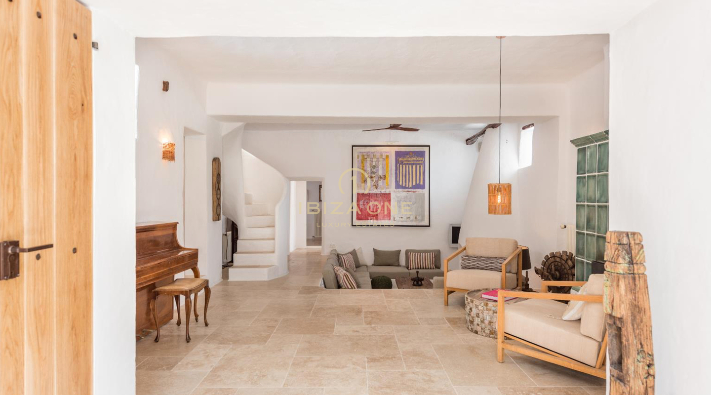 Finca de lujo original de 250 años de antigüedad con casa de invitados independiente y licencia de alquiler en venta, Ibiza - Finca de lujo original de 250 años de antigüedad con casa de invitados independiente y licencia de alquiler en alquiler, Ibiza