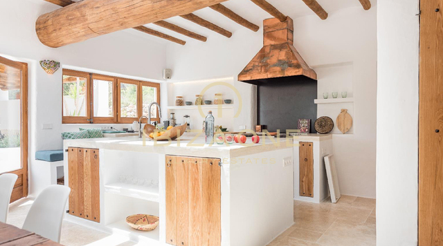 Finca de luxe originale de 250 ans avec maison d'hôtes séparée et licence de location à vendre, Ibiza - Finca de luxe originale de 250 ans avec maison d'hôtes séparée et licence de location à louer, Ibiza