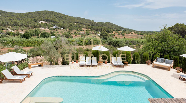 Finca de luxe originale de 250 ans avec maison d'hôtes séparée et licence de location à vendre, Ibiza - Finca de luxe originale de 250 ans avec maison d'hôtes séparée et licence de location à louer, Ibiza