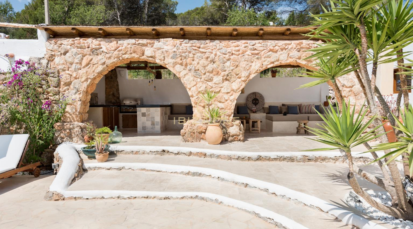 Finca di lusso originale di 250 anni con dependance separata e licenza di affitto in vendita, Ibiza - Finca di lusso originale di 250 anni con dependance separata e licenza di affitto in affitto, Ibiza