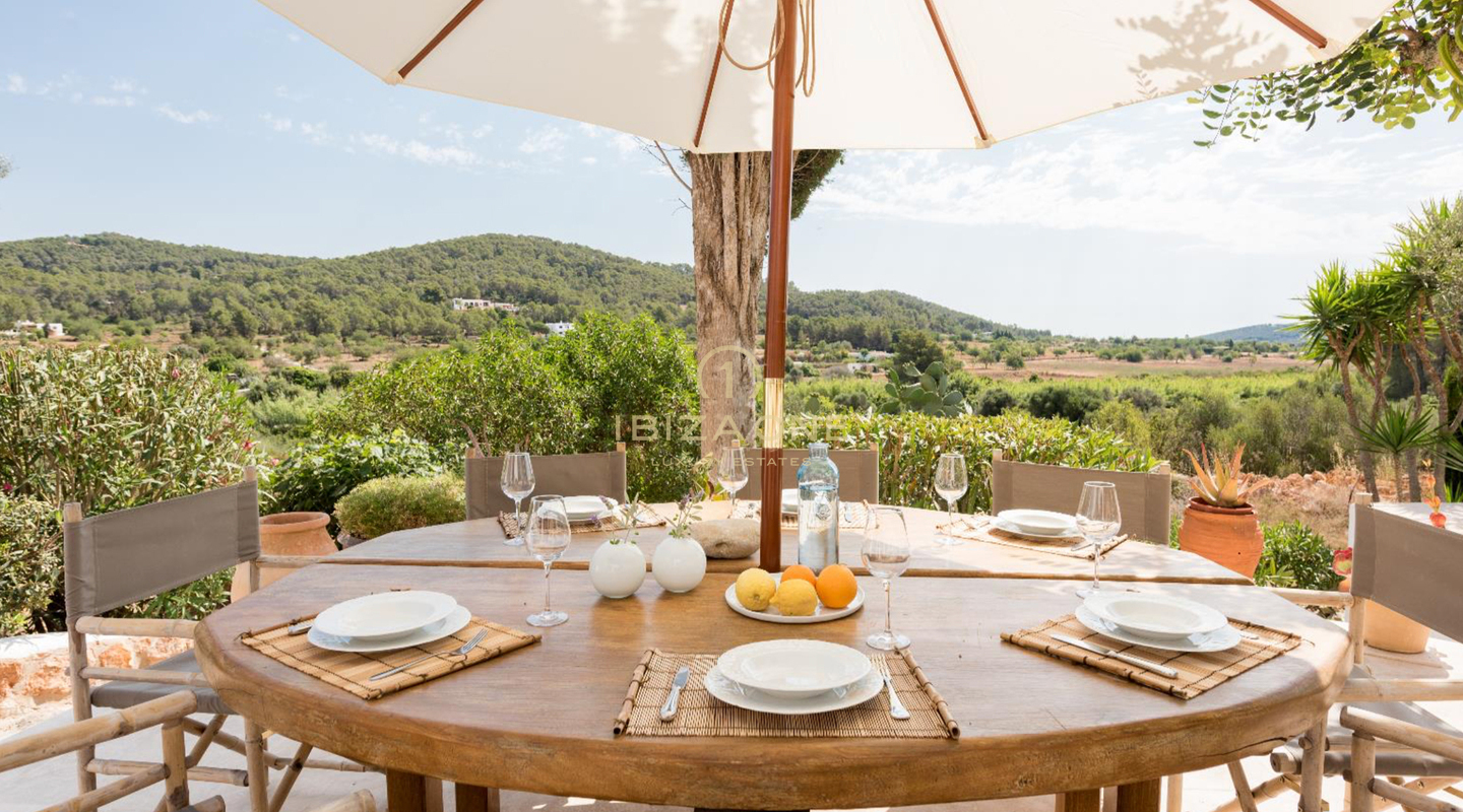 Finca di lusso originale di 250 anni con dependance separata e licenza di affitto in vendita, Ibiza - Finca di lusso originale di 250 anni con dependance separata e licenza di affitto in affitto, Ibiza