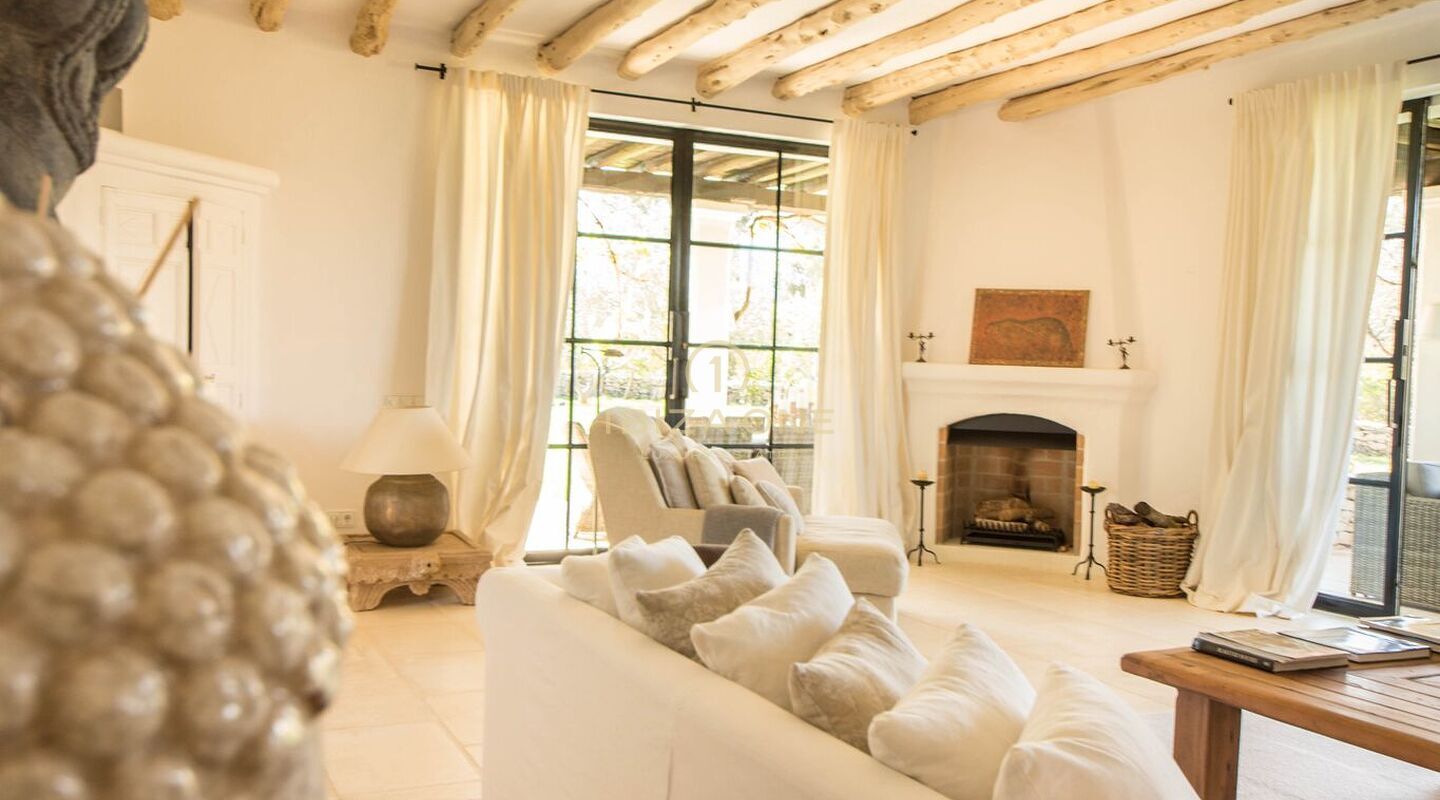 Prachtig luxe landhuis met gastenverblijf in Blakstad-stijl met privacy te koop, Ibiza - Prachtig luxe landhuis met gastenverblijf in Blakstad-stijl met privacy te huur, Ibiza