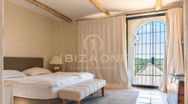 Prachtig luxe landhuis met gastenverblijf in Blakstad-stijl met privacy te koop, Ibiza - Prachtig luxe landhuis met gastenverblijf in Blakstad-stijl met privacy te huur, Ibiza