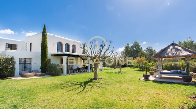 Belle maison de campagne de luxe avec maison d'hôtes de style Blakstad avec intimité à vendre, Ibiza - Belle maison de campagne de luxe avec maison d'hôtes de style Blakstad avec intimité à louer, Ibiza