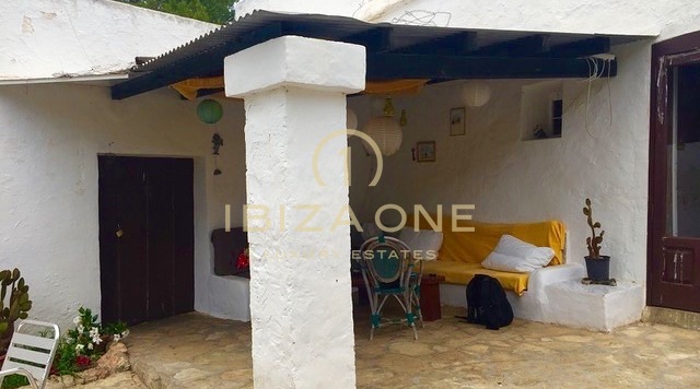 Authentic luxury old finca for renovation on a 100,000 m2 plot for sale, Ibiza - Authentic luxury old finca for renovation on a 100,000 m2 plot for rent, Ibiza
