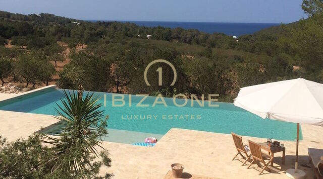 Finca de lujo original en Blakstad con piscina de agua salada, vistas al mar y privacidad en venta, Ibiza - Finca de lujo original en Blakstad con piscina de agua salada, vistas al mar y privacidad en alquiler, Ibiza