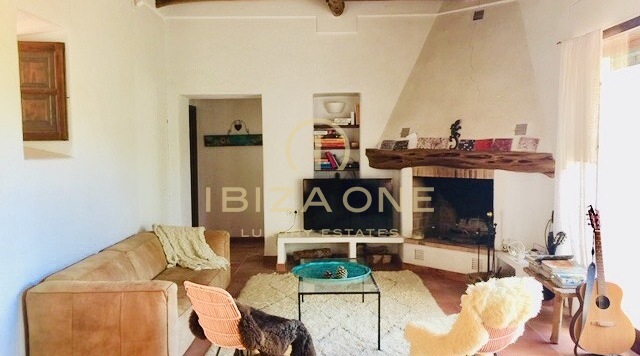 Finca de lujo original en Blakstad con piscina de agua salada, vistas al mar y privacidad en venta, Ibiza - Finca de lujo original en Blakstad con piscina de agua salada, vistas al mar y privacidad en alquiler, Ibiza