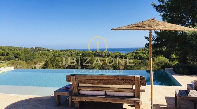 Finca de lujo original en Blakstad con piscina de agua salada, vistas al mar y privacidad en venta, Ibiza - Finca de lujo original en Blakstad con piscina de agua salada, vistas al mar y privacidad en alquiler, Ibiza