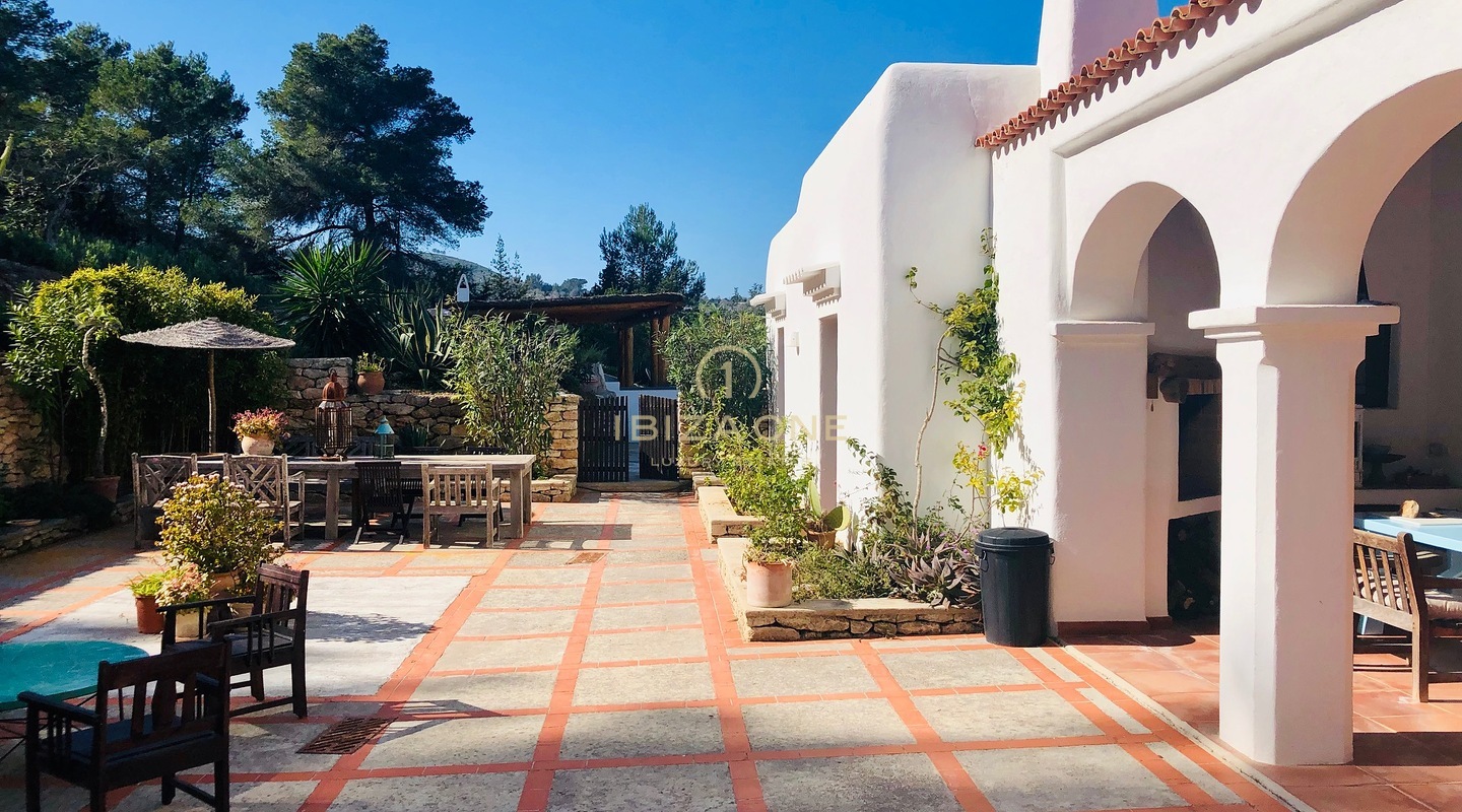 Finca de luxe originale à Blakstad avec piscine d'eau salée, vue sur la mer et intimité à vendre, Ibiza - Finca de luxe originale à Blakstad avec piscine d'eau salée, vue sur la mer et intimité à louer, Ibiza