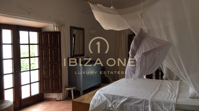 Originale Luxus-Blakstad-Finca mit Salzwasserpool, Meerblick und Privatsphäre zu verkaufen, Ibiza - Originale Luxus-Blakstad-Finca mit Salzwasserpool, Meerblick und Privatsphäre zu vermieten, Ibiza