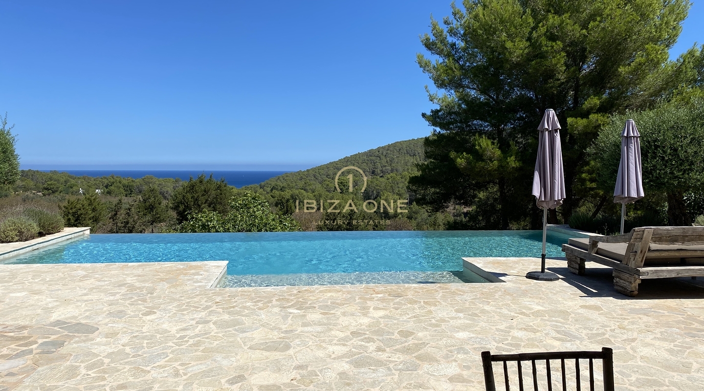Finca de lujo original en Blakstad con piscina de agua salada, vistas al mar y privacidad en venta, Ibiza - Finca de lujo original en Blakstad con piscina de agua salada, vistas al mar y privacidad en alquiler, Ibiza