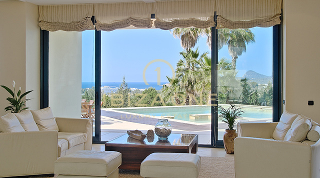 Spaziosa villa di lusso con vista mare in affitto, Ibiza