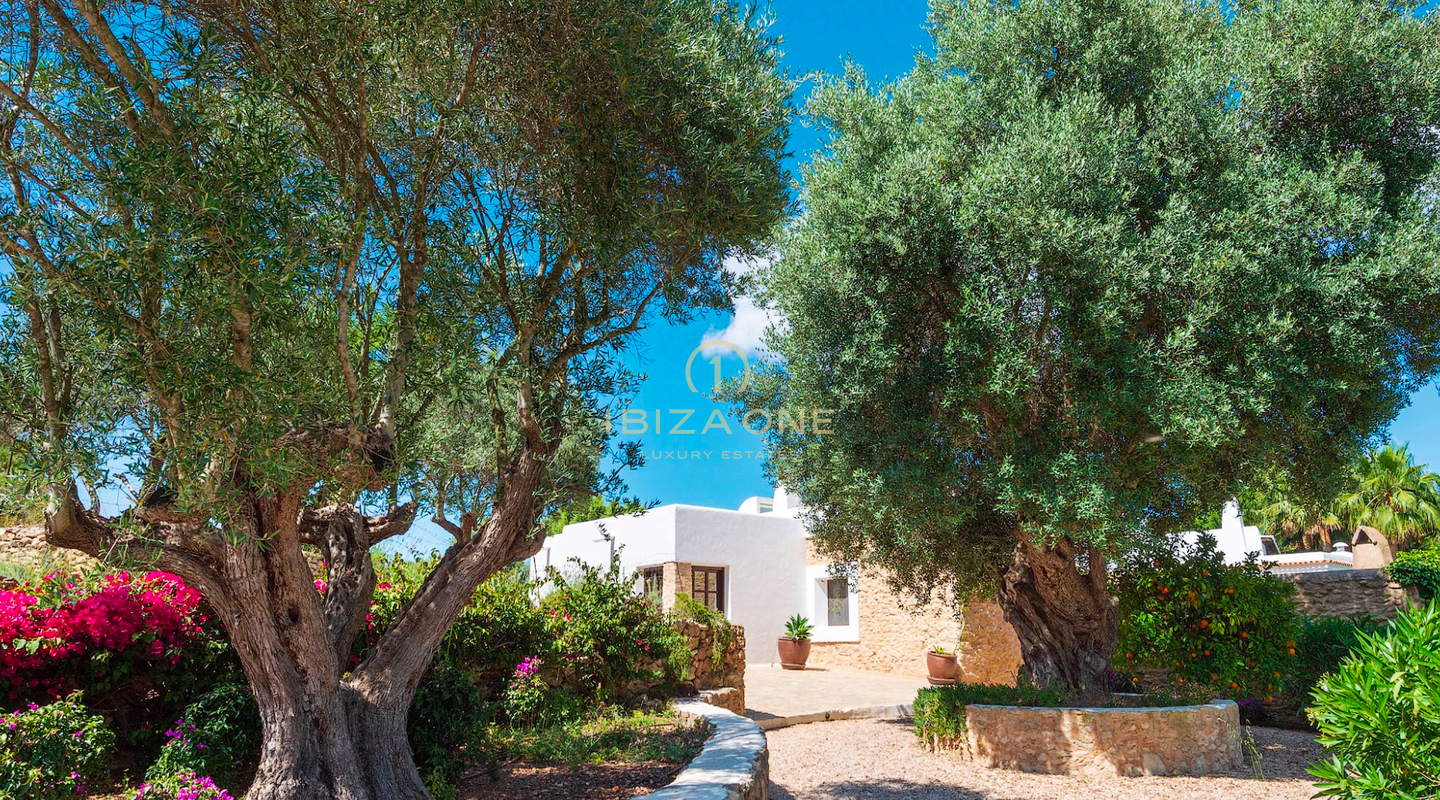 Finca Blakstad de luxe traditionnel à vendre, Ibiza - Finca Blakstad de luxe traditionnel à louer, Ibiza