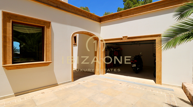 Luxusimmobilie in geschlossener Urbanisation nahe Ibiza-Stadt mit Blick aufs Meer und Dalt Vila zu verkaufen, Ibiza - Luxusimmobilie in geschlossener Urbanisation nahe Ibiza-Stadt mit Blick aufs Meer und Dalt Vila zu vermieten, Ibiza -