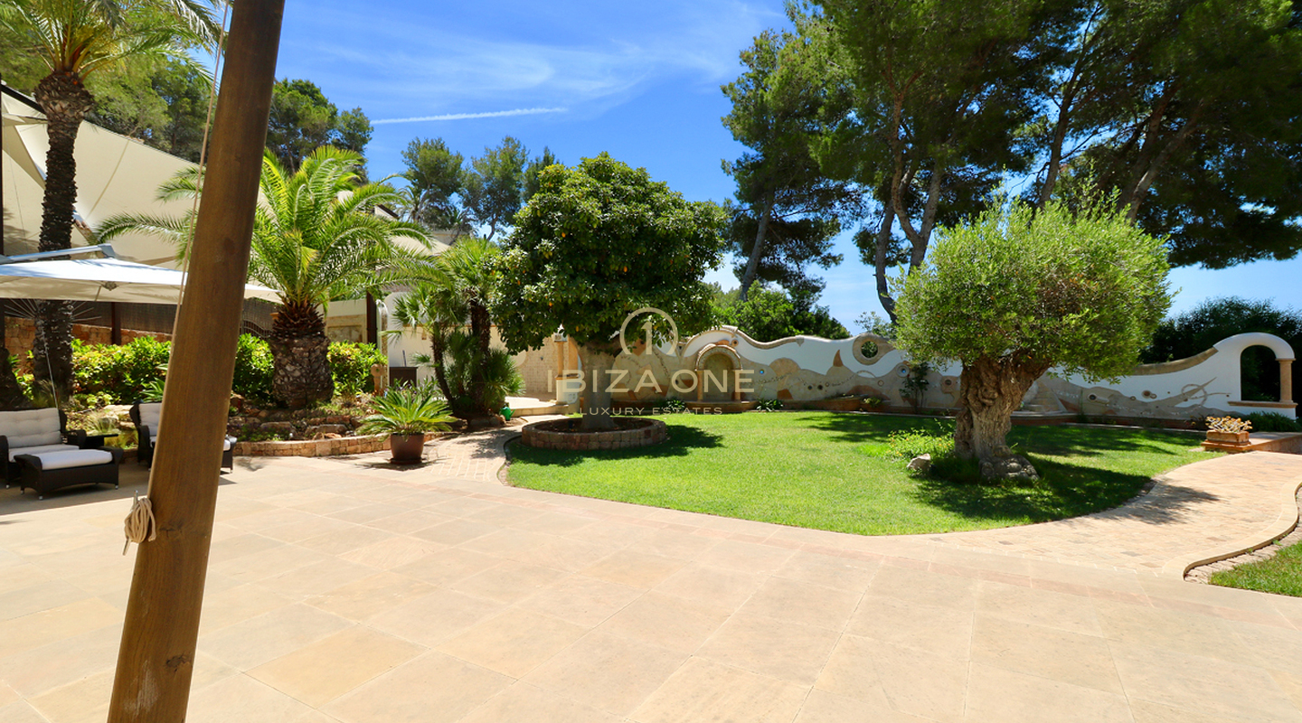 Luxusimmobilie in geschlossener Urbanisation nahe Ibiza-Stadt mit Blick aufs Meer und Dalt Vila zu verkaufen, Ibiza - Luxusimmobilie in geschlossener Urbanisation nahe Ibiza-Stadt mit Blick aufs Meer und Dalt Vila zu vermieten, Ibiza -