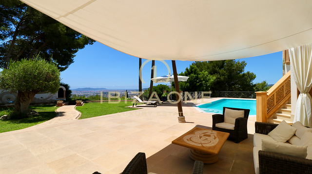 Luxusimmobilie in geschlossener Urbanisation nahe Ibiza-Stadt mit Blick aufs Meer und Dalt Vila zu verkaufen, Ibiza - Luxusimmobilie in geschlossener Urbanisation nahe Ibiza-Stadt mit Blick aufs Meer und Dalt Vila zu vermieten, Ibiza -