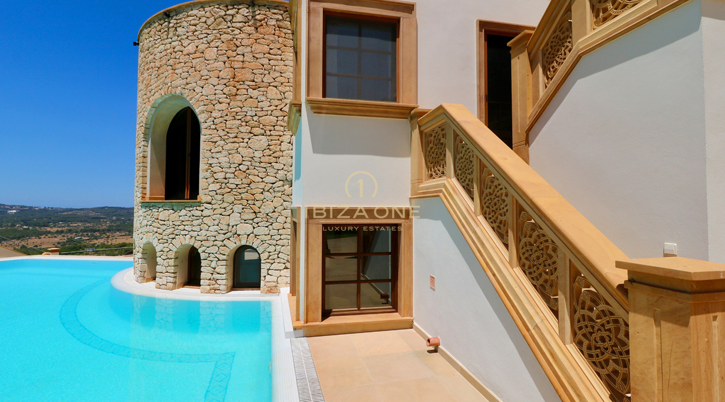 Luxusimmobilie in geschlossener Urbanisation nahe Ibiza-Stadt mit Blick aufs Meer und Dalt Vila zu verkaufen, Ibiza - Luxusimmobilie in geschlossener Urbanisation nahe Ibiza-Stadt mit Blick aufs Meer und Dalt Vila zu vermieten, Ibiza -