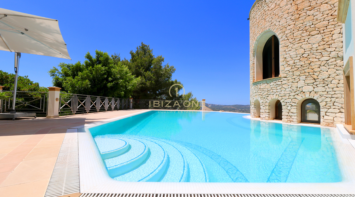 Luxusimmobilie in geschlossener Urbanisation nahe Ibiza-Stadt mit Blick aufs Meer und Dalt Vila zu verkaufen, Ibiza - Luxusimmobilie in geschlossener Urbanisation nahe Ibiza-Stadt mit Blick aufs Meer und Dalt Vila zu vermieten, Ibiza -