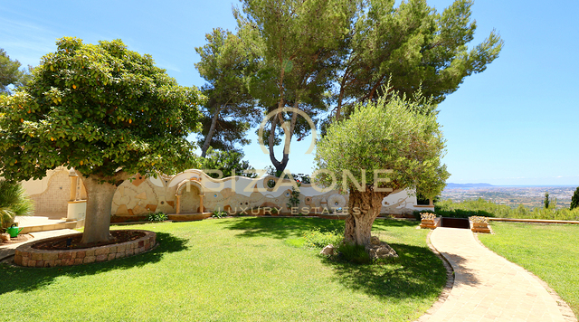 Luxusimmobilie in geschlossener Urbanisation nahe Ibiza-Stadt mit Blick aufs Meer und Dalt Vila zu verkaufen, Ibiza - Luxusimmobilie in geschlossener Urbanisation nahe Ibiza-Stadt mit Blick aufs Meer und Dalt Vila zu vermieten, Ibiza -