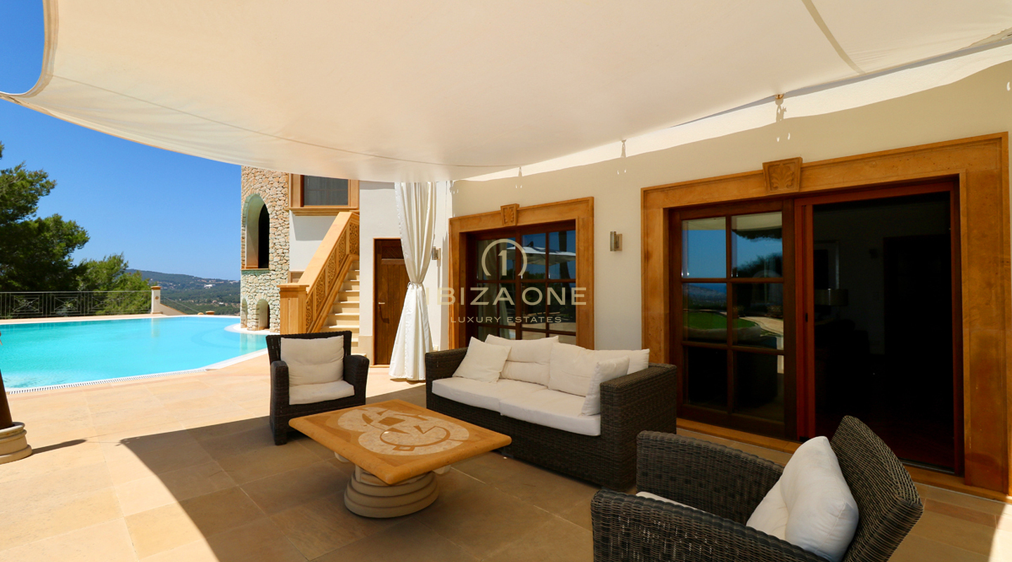 Luxusimmobilie in geschlossener Urbanisation nahe Ibiza-Stadt mit Blick aufs Meer und Dalt Vila zu verkaufen, Ibiza - Luxusimmobilie in geschlossener Urbanisation nahe Ibiza-Stadt mit Blick aufs Meer und Dalt Vila zu vermieten, Ibiza -